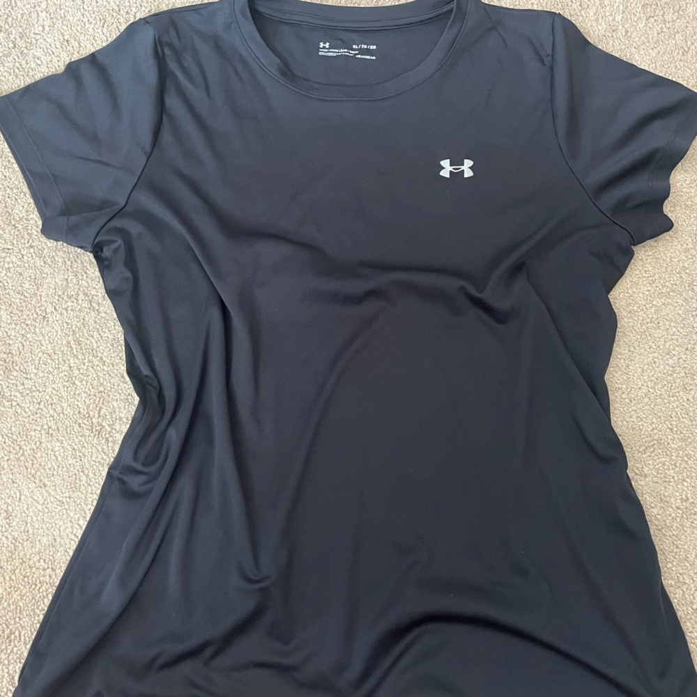 Under Armour Black Athletic HeatGear T-Shirt